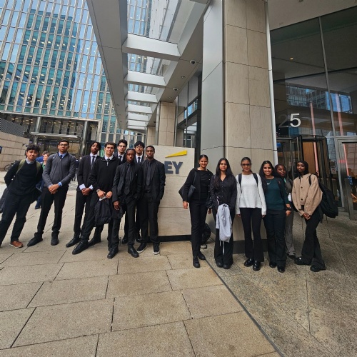 Year 12 Trip to EY in Canary Wharf: Exploring Careers in Finance